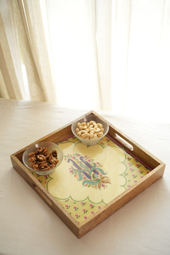 Gulnaar Big Serving Tray - Pista Green