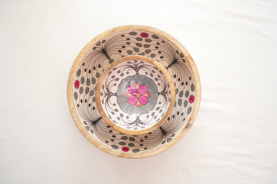 A Tribal Peacock Chip N Dip Set - Pink